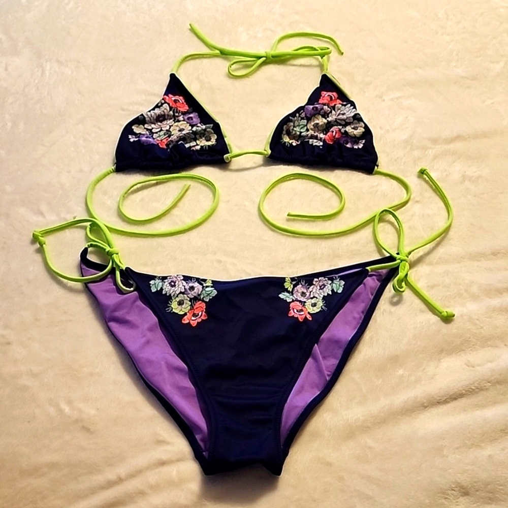Victorias Secret string bikini